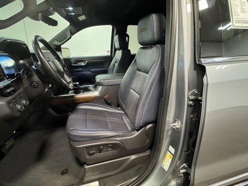Used 2024 Chevrolet Silverado 1500 High Country image 12