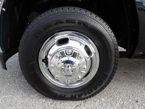 Used 2024 RAM 3500 Tradesman w/ Chrome Appearance Group image 60