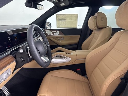 New 2026 Mercedes-Benz GLS 580 4MATIC image 11