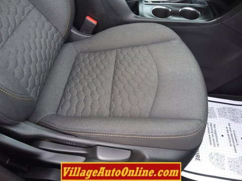 Used 2020 Chevrolet Equinox LT image 32