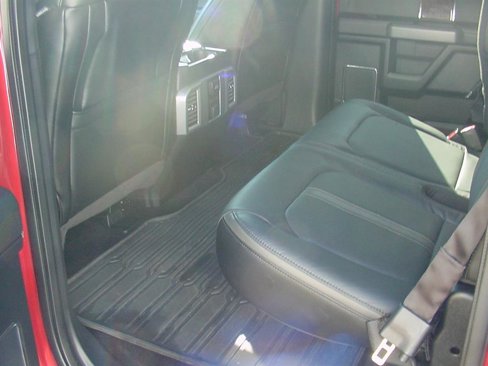 Used 2015 Ford F150 Platinum w/ Equipment Group 701A Luxury image 28