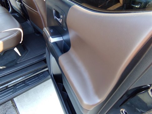 Used 2016 Toyota Tacoma Limited image 71