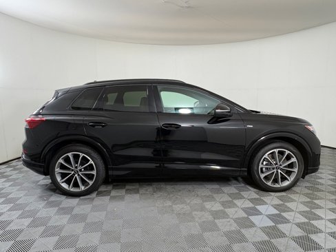 New 2026 Audi Q4 e-tron Premium image 7