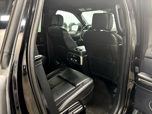 Used 2020 Ford Expedition XLT w/ Equipment Group 201A image 34