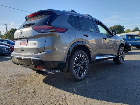 New 2026 Nissan Rogue Platinum image 8