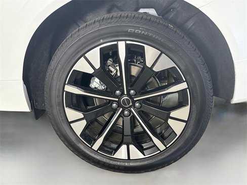 New 2026 Volvo XC60 B5 Plus w/ Climate Package PRO image 31