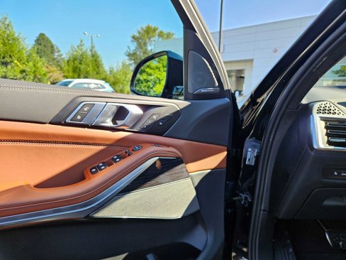 New 2026 BMW X5 xDrive40i w/ M Sport Package image 23