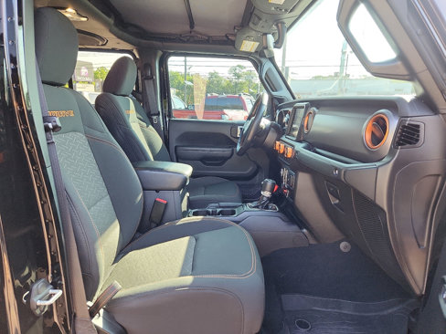 Used 2023 Jeep Gladiator Mojave w/ Cold Weather Group image 13