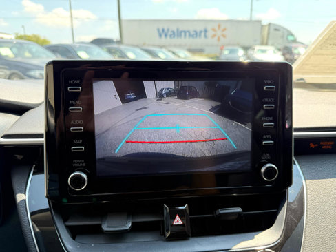 Used 2020 Toyota Corolla LE image 12