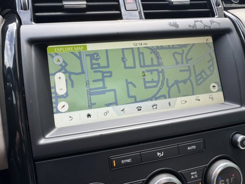 Used 2019 Land Rover Discovery SE image 21