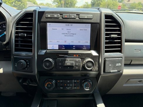 Used 2020 Ford F350 XLT w/ XLT Premium Package image 19