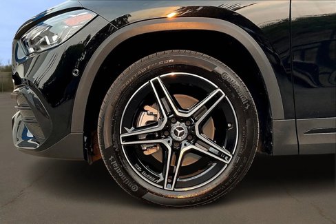 Used 2023 Mercedes-Benz GLA 250 4MATIC image 9