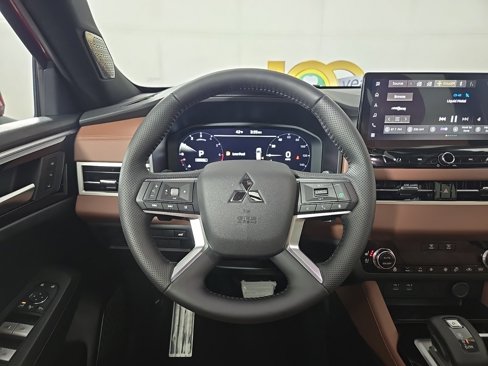 New 2025 Mitsubishi Outlander SEL image 14
