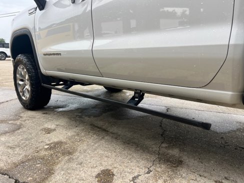 Used 2019 GMC Sierra 1500 SLT image 17