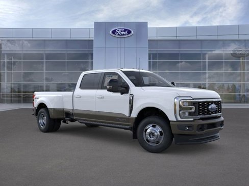 New 2026 Ford F350 4x4 Crew Cab DRW Super Duty image 7