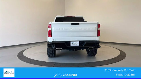 Used 2021 Chevrolet Silverado 1500 Custom Trail Boss w/ LPO, Dark Essentials Package image 6