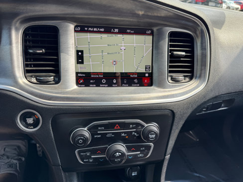 Used 2018 Dodge Charger R/T image 24