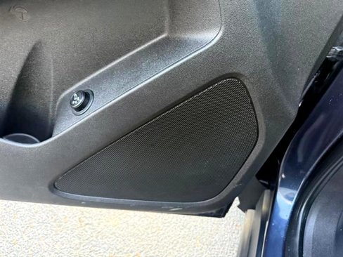 Used 2018 Chevrolet Equinox LT image 36