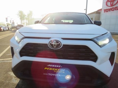 New 2025 Toyota RAV4 LE image 5