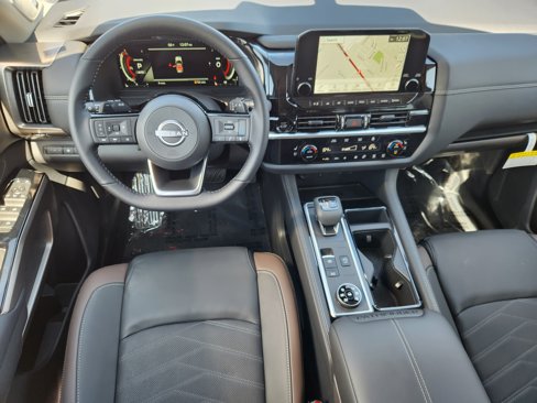 New 2025 Nissan Pathfinder Platinum w/ Cargo Package image 11