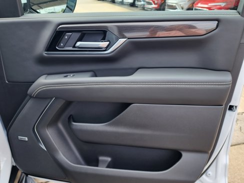 New 2026 GMC Yukon Elevation image 39