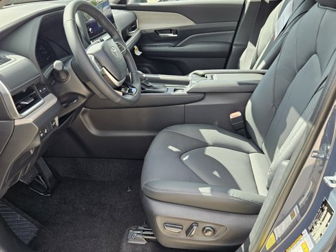 New 2026 Toyota Grand Highlander Limited image 4