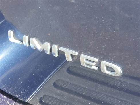 Certified 2017 Ford Expedition Limited image 6
