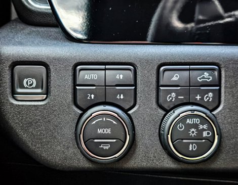 Used 2025 Chevrolet Silverado 1500 RST w/ Dark Appearance Package image 27