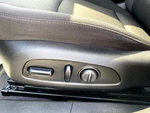 Used 2023 Chevrolet Malibu LT w/ Driver Confidence Package image 11