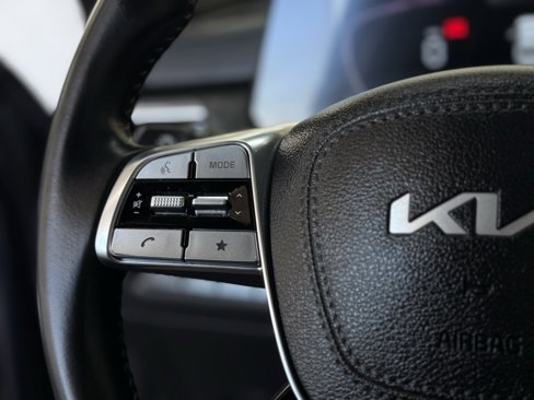 Used 2023 Kia Telluride EX w/ EX Captain's Chair Package image 31