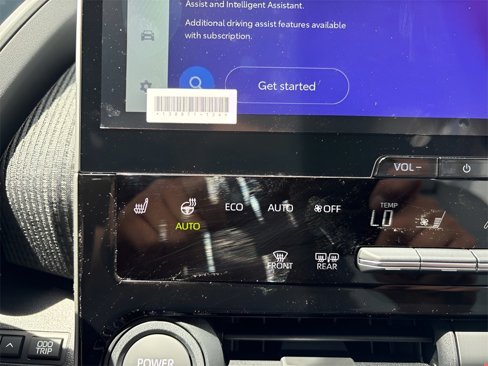 New 2025 Subaru Solterra Limited image 13