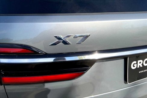 Used 2024 BMW X7 xDrive40i w/ Premium Package image 9