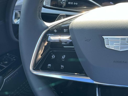 New 2026 Cadillac Lyriq Sport image 27