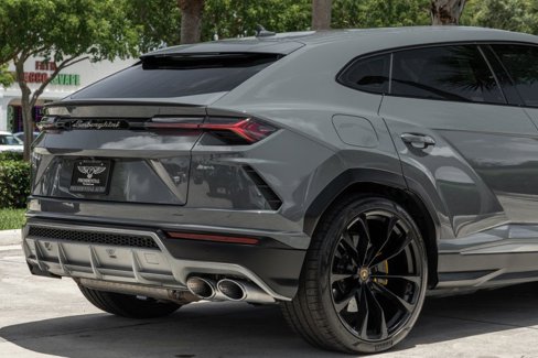 Used 2022 Lamborghini Urus image 7