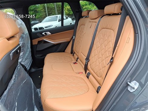 New 2026 BMW X5 xDrive50e w/ M Sport Package image 9