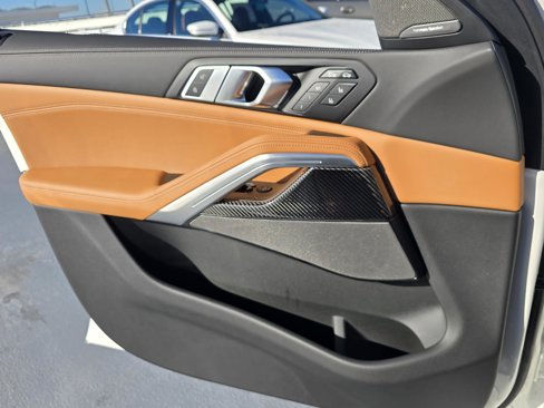 New 2026 BMW X6 M60i w/ Executive Package image 21