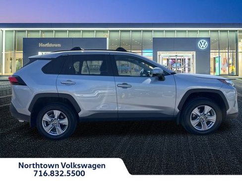 Used 2025 Toyota RAV4 XLE image 2