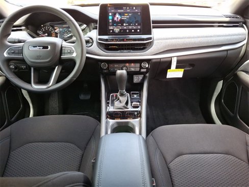 New 2025 Jeep Compass Sport image 14