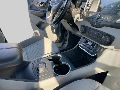 Used 2018 GMC Terrain SLE image 12