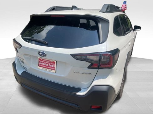 Used 2023 Subaru Outback Premium image 7