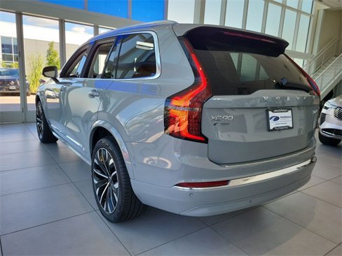 New 2026 Volvo XC90 T8 Ultra image 3