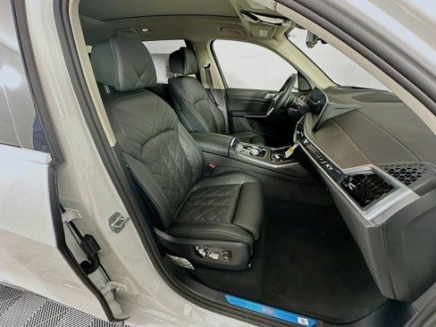 New 2026 BMW X7 xDrive40i w/ Executive Package image 37