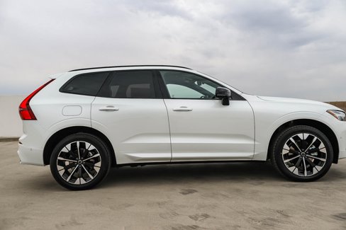 New 2026 Volvo XC60 B5 Plus w/ Protection Package Premier image 4