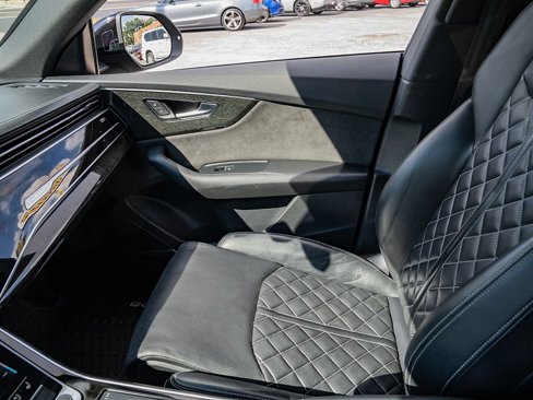 Used 2021 Audi SQ8 Premium Plus w/ SQ8 Black Optic Package image 33