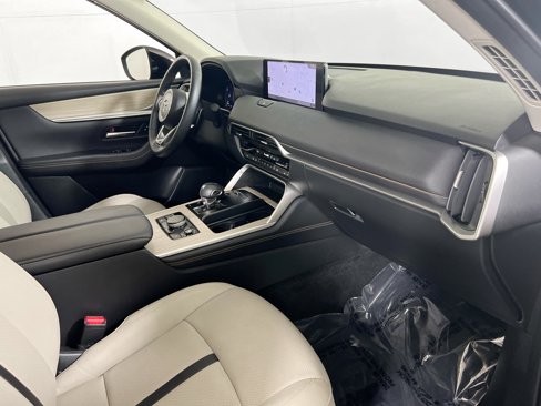 Used 2025 MAZDA CX-70 Plug-In Hybrid w/ Premium Pkg image 31
