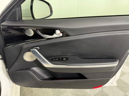Used 2018 Kia Stinger Premium image 37