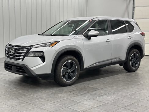 Used 2025 Nissan Rogue SV image 5