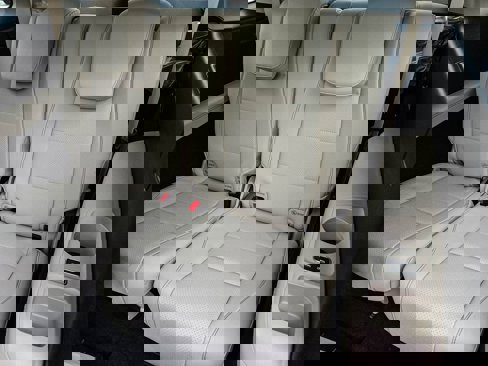 New 2026 Mercedes-Benz GLS 450 4MATIC image 33
