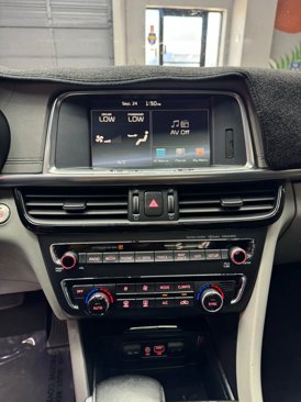 Used 2016 Kia Optima EX w/ Premium Package image 15
