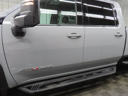 Used 2025 GMC Sierra 2500 AT4 image 52